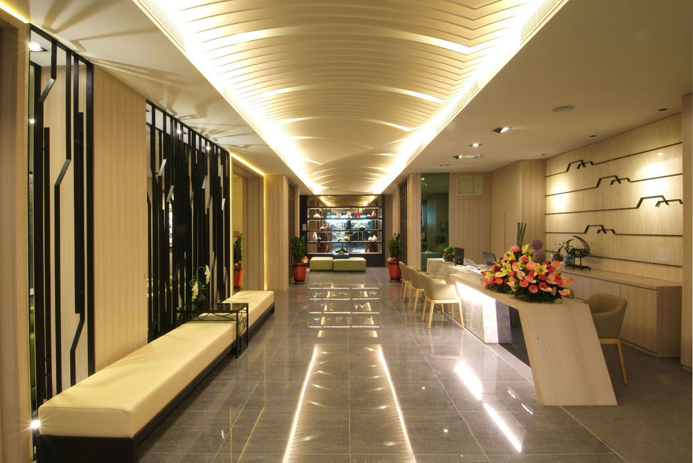 โรงแรมกีวี เอ็กซ์เพรส - สถานีเกาสง ภายนอก รูปภาพ